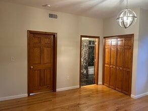 194 Auburn St in Newton, MA - Building Photo - Building Photo