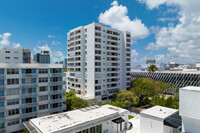 Parc Plaza Condominiums in Miami Beach, FL - Foto de edificio - Building Photo