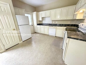 2479 Brianna Dr in Hampton, GA - Foto de edificio - Building Photo