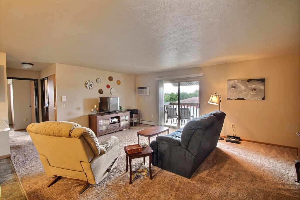 Oak Meadows Apartments in Peshtigo, WI