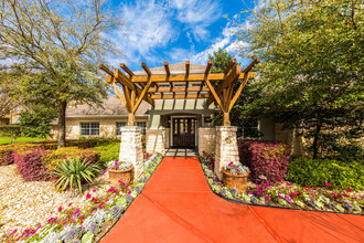 Madison Dell Ranch Apartments in Round Rock, TX - Foto de edificio - Building Photo