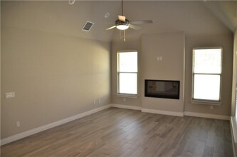 1800 SW Riverstone Rd in Bentonville, AR - Building Photo - Building Photo