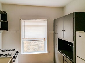1830 W Foster Ave, Unit 3 in Chicago, IL - Building Photo - Building Photo