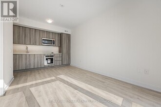 15 Richardson St in Toronto, ON - Building Photo - Building Photo