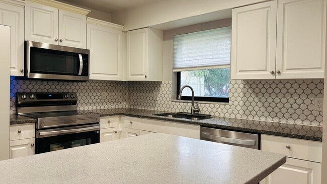 9521 Boca Cove Cir, Unit 505 in Boca Raton, FL - Building Photo - Building Photo