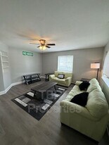 1528 6th Ave in Huntington, WV - Building Photo