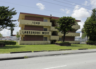 Lakeshore West in Miami, FL - Building Photo - Building Photo