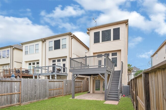 property at 5509 Darling St