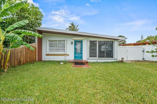 215 Jefferson Ave in Cape Canaveral, FL - Building Photo - Building Photo