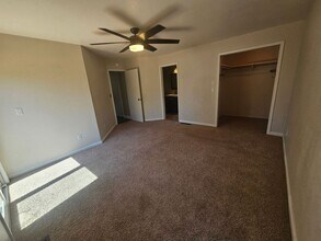 19055 Ravenhill Rd in Hidden Valley Lake, CA - Building Photo - Building Photo