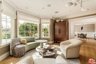 957 Corsica Dr in Los Angeles, CA - Building Photo - Building Photo