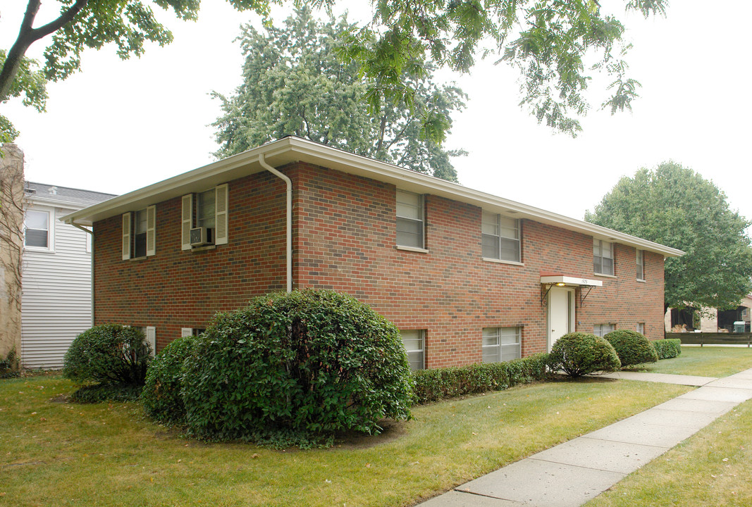 1525 Elmwood Ave in Columbus, OH - Building Photo