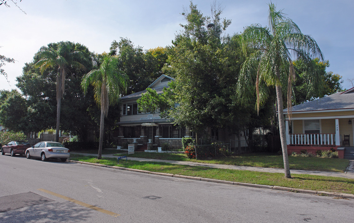 750 7th Ave N in St. Petersburg, FL - Building Photo