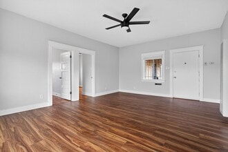 905 Cherry Ave in Long Beach, CA - Building Photo - Building Photo