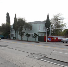 4110 Fountain Ave in Los Angeles, CA - Building Photo - Building Photo