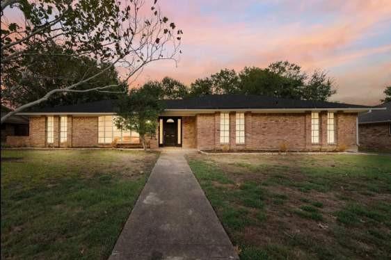 property at 1713 Yarborough Dr