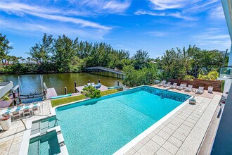 1430 S Ocean Dr in Fort Lauderdale, FL - Building Photo - Building Photo