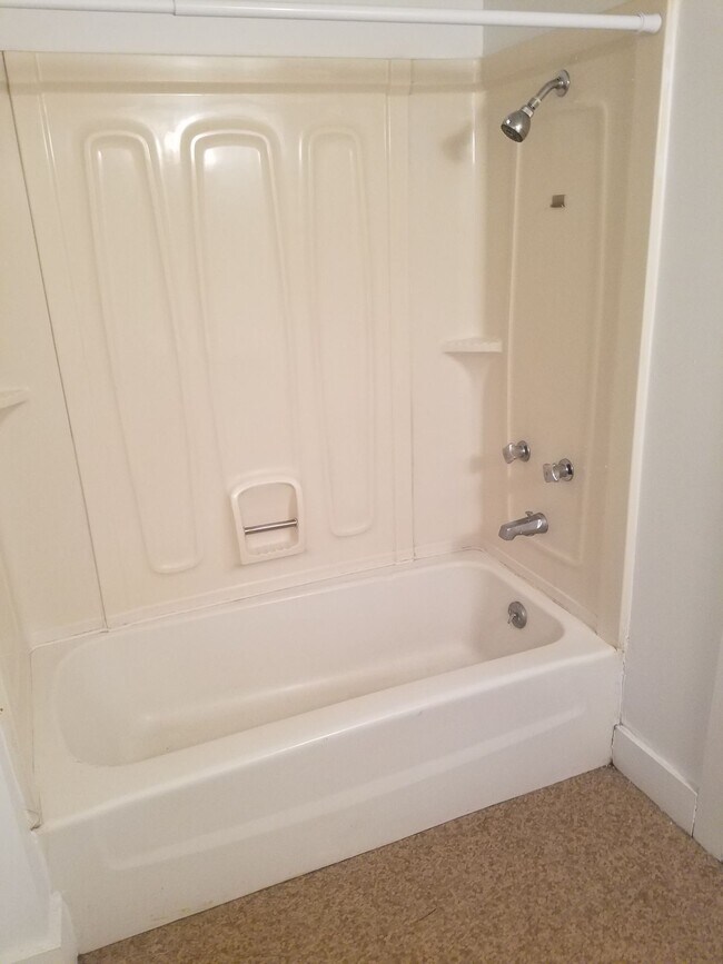 144 Main St in Bethel, VT - Building Photo - Building Photo