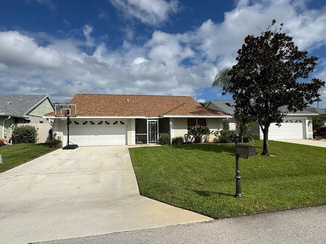 property at 12872 Meadowbend Dr