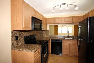 4706 Lucerne Lakes Blvd in Greenacres, FL - Building Photo - Building Photo