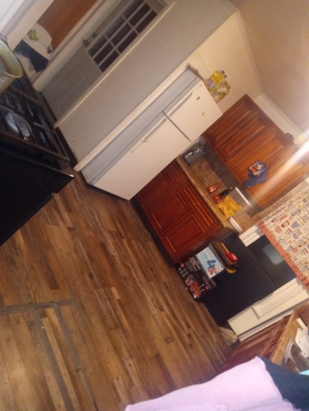 property at 403 W Newell St