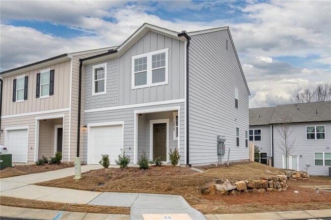2010 Ayla Dr in Douglasville, GA - Building Photo - Building Photo