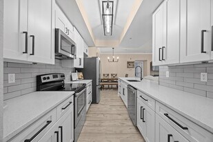 10075 Gate Pky N, Unit 2802 in Jacksonville, FL - Building Photo