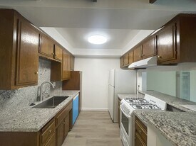 519 N Electric Ave in Alhambra, CA - Building Photo