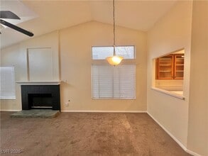 5017 St Annes Dr in Las Vegas, NV - Building Photo - Building Photo