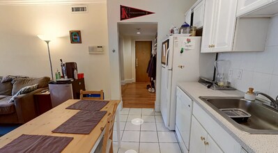 24 Dean Rd, Unit 12-3A in Brookline, MA - Building Photo - Building Photo