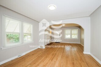 1017 Lakeview Ave in St. Louis, MO - Building Photo - Building Photo