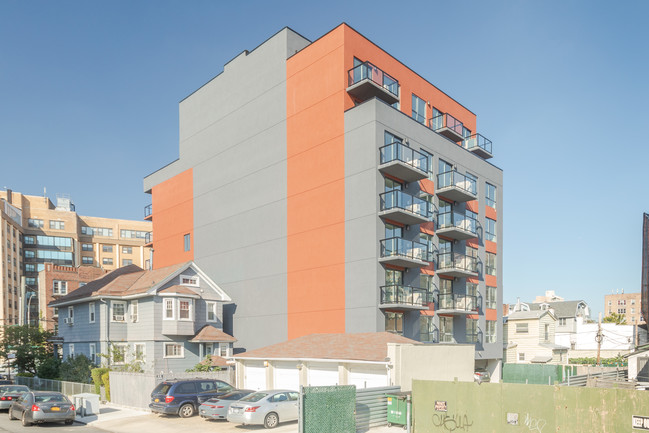 340 Neptune Ave in Brooklyn, NY - Building Photo - Building Photo