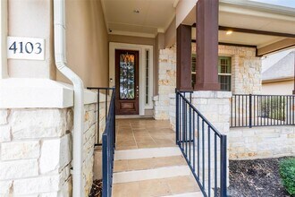 4103 Front Range Ln in Austin, TX - Foto de edificio - Building Photo