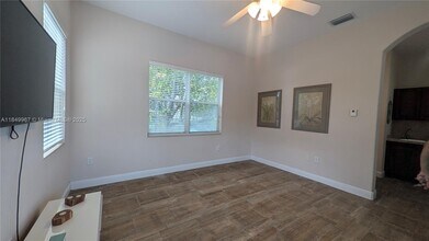 691 Ranch Rd. in Weston, FL - Building Photo - Building Photo