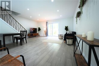 136 Jansen Ave in Kitchener, ON - Building Photo - Building Photo