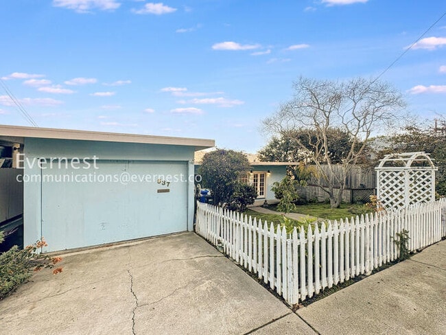 property at 537 Madison St