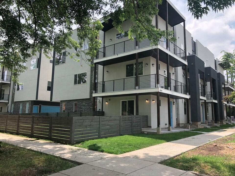 2030 E 20th Ave in Denver, CO - Building Photo