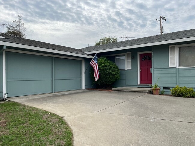 property at 1401 S Mary Ave