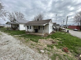 1702 Michigan Ave in Connersville, IN - Building Photo