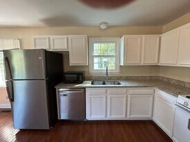 61 Cooper St in Charleston, SC - Building Photo