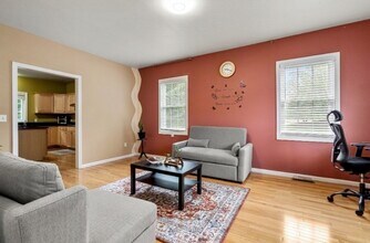 5 Equestrian Ln in Chelmsford, MA - Building Photo - Building Photo