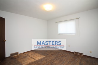 135 Edgewood Dr in Perrysburg, OH - Building Photo - Building Photo