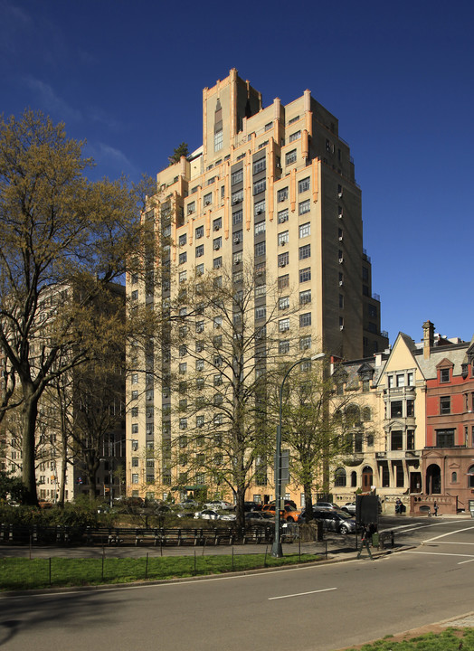 241 Central Park W in New York, NY - Foto de edificio