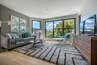 26 Ashford St, Unit 1B in Boston, MA - Foto de edificio - Building Photo
