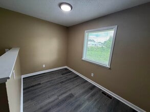 62 Cinnamon Dr in Jackson, TN - Building Photo - Building Photo