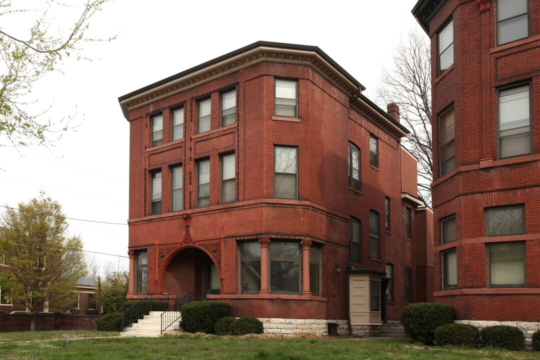 531 W Ormsby Ave in Louisville, KY - Foto de edificio