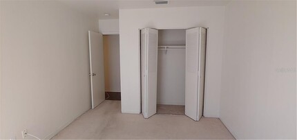 7610 W Powhatan Ave-Unit -1 in Tampa, FL - Building Photo - Building Photo