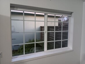 1979 Encina Dr in Santa Cruz, CA - Foto de edificio - Building Photo