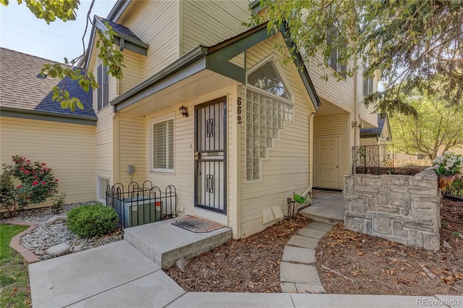 property at 552 Steele St