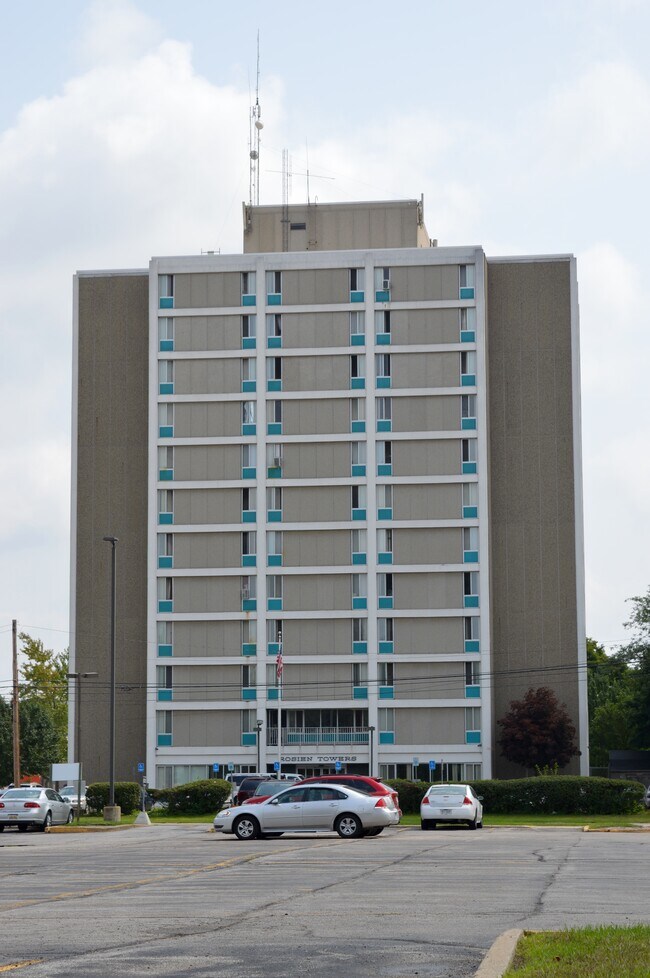 Rosien Towers in Saginaw, MI - Building Photo - Building Photo